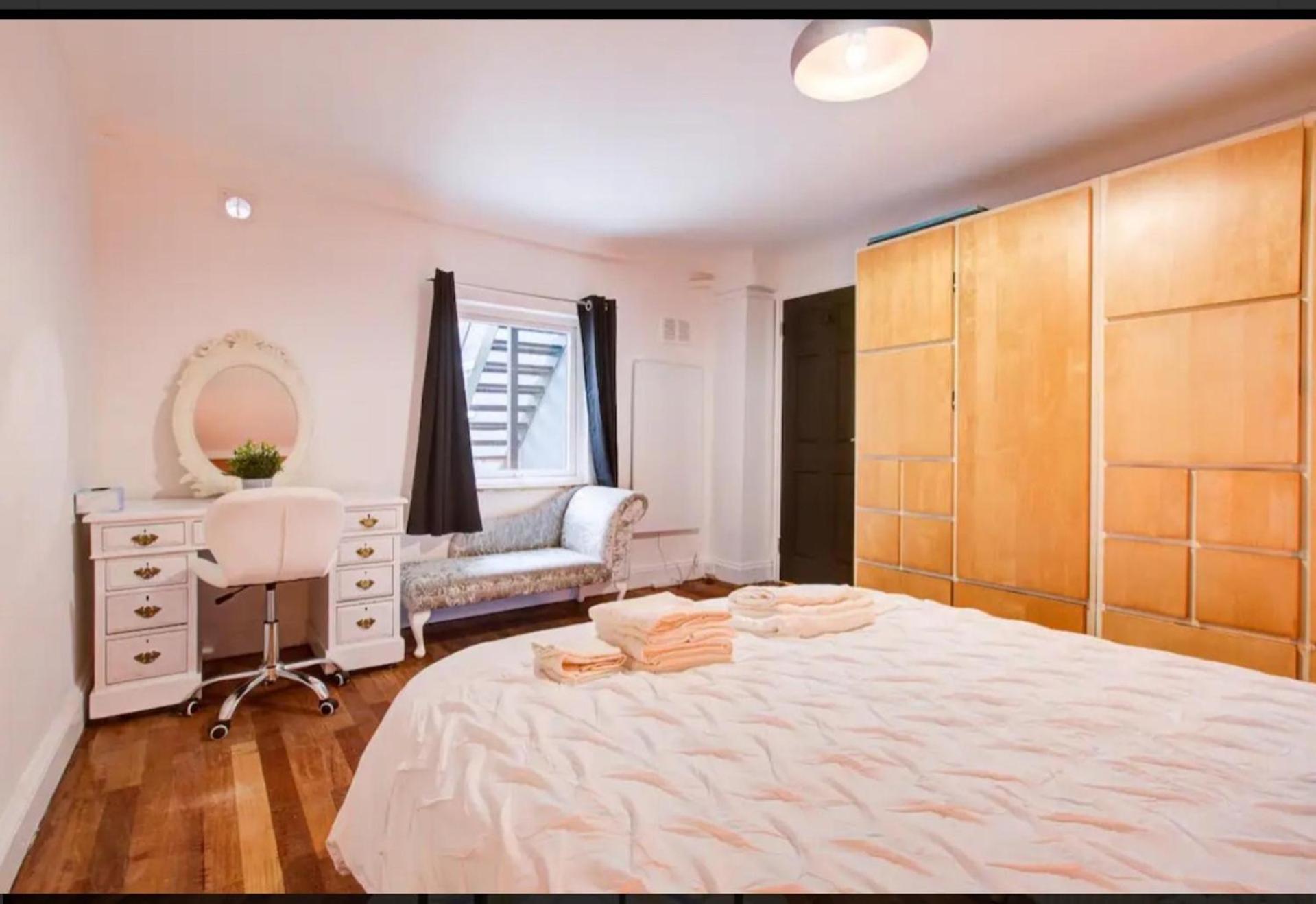 Appartamento Beautiful Oasis 1 Bed Sleeps 3 Londra
